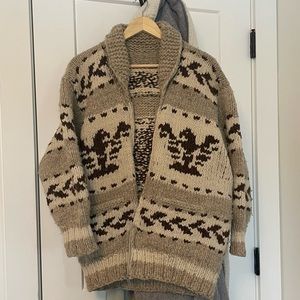 Eagle Cowichan Heavy Knit Zip Up Sweater
